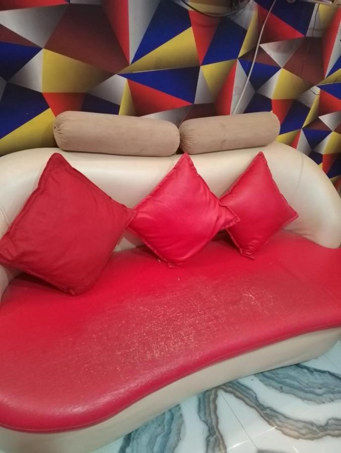 Aparna Niwas Home Stay Family Friendly Varanasi Exterior photo